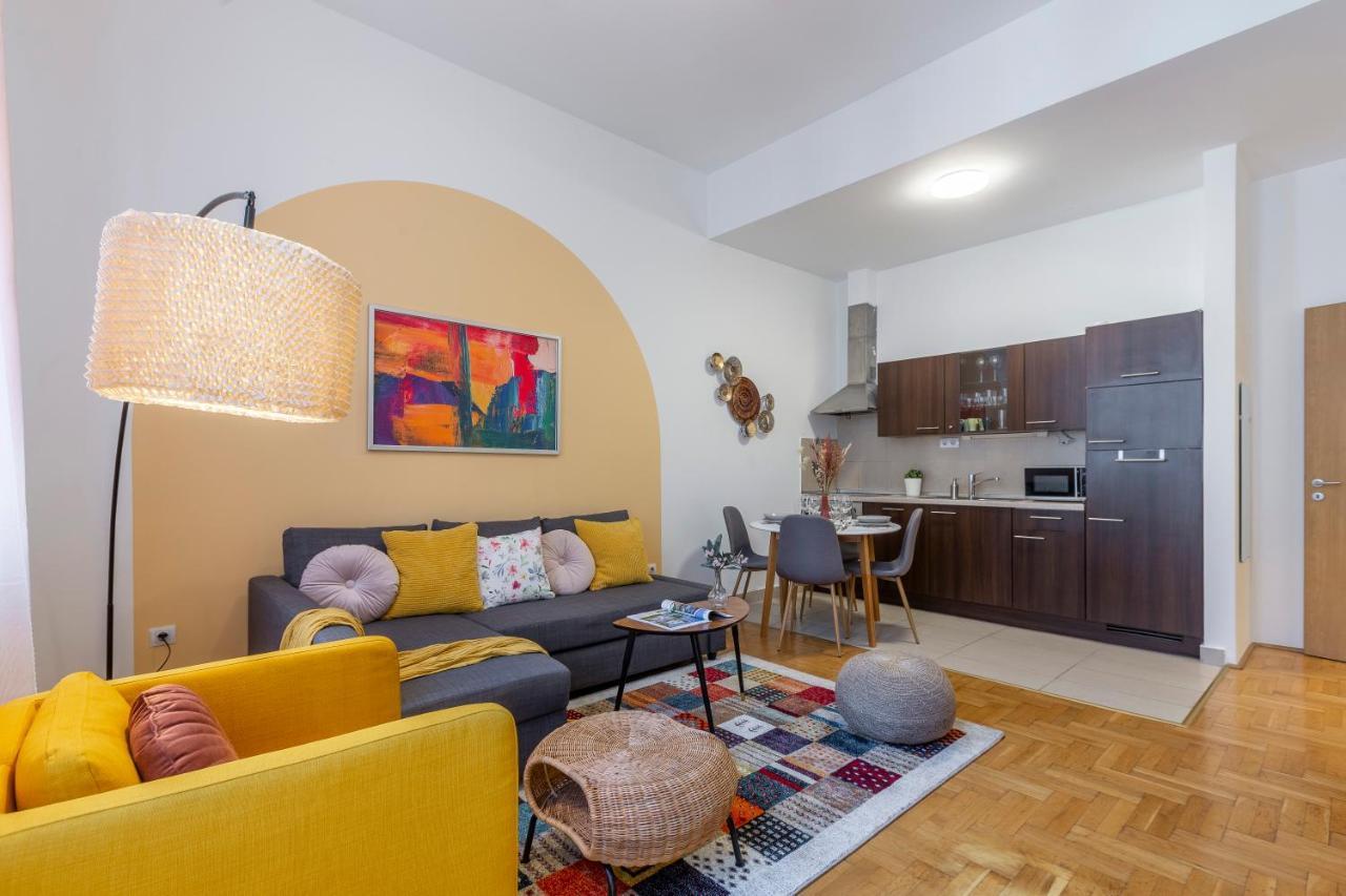 Cozy Home By Bella In The Heart Of Budapest Eksteriør bilde