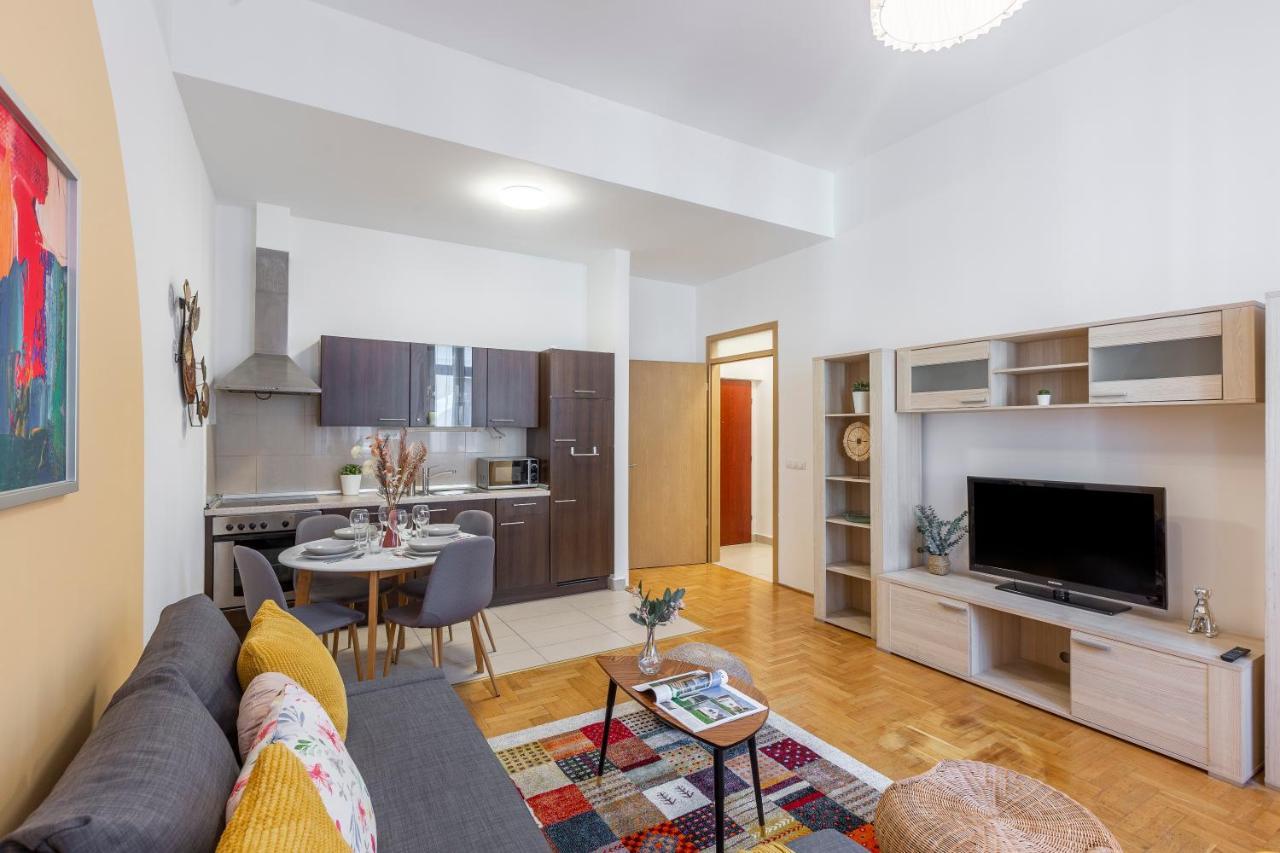 Cozy Home By Bella In The Heart Of Budapest Eksteriør bilde